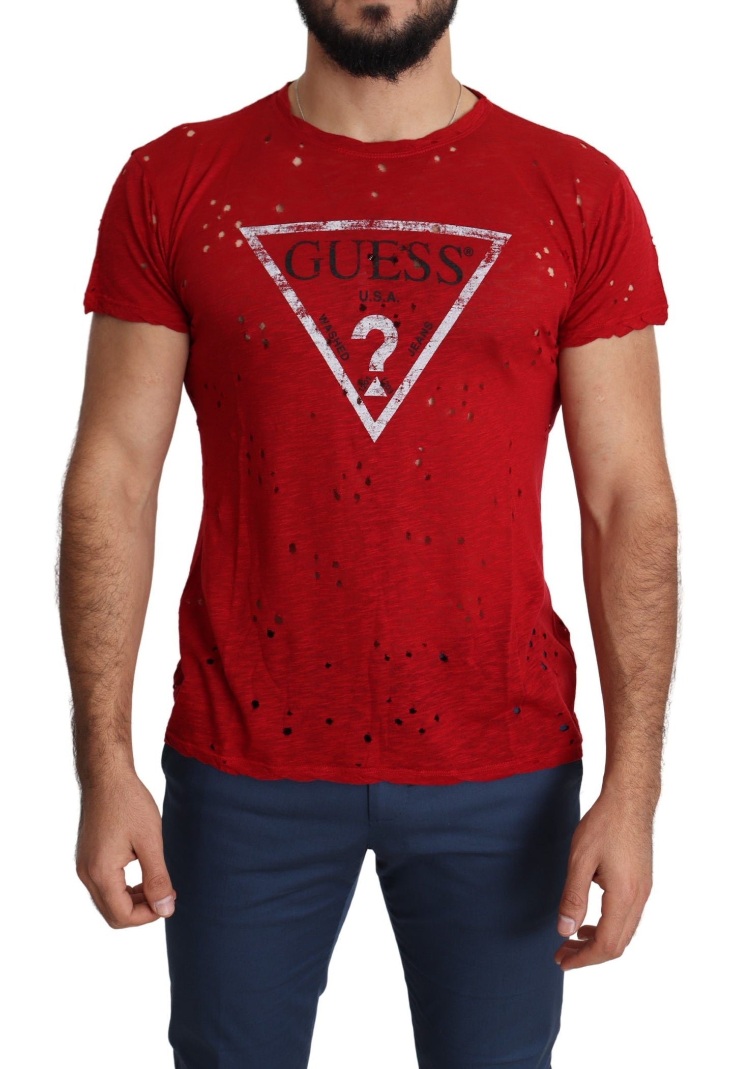 T-shirt Guess en coton rouge radieux, parfait pour un style quotidien