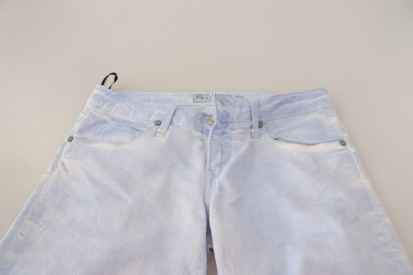 Huit jeans push-up en coton bleu clair