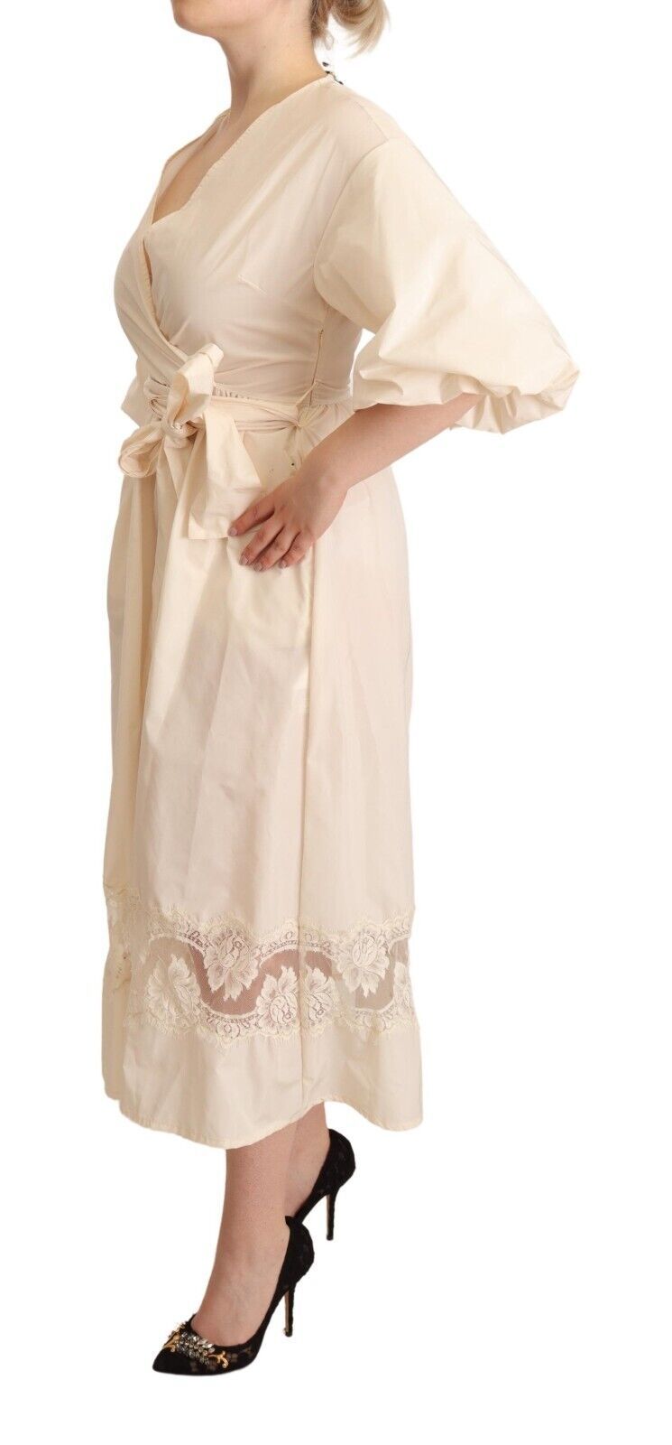 PINK MEMORIES Off White Short Sleeves Maxi A-line Wrap Dress by PINK MEMORIES
