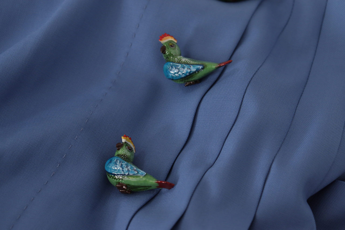 Mini-jupe trapèze plissée élégante Dolce & Gabbana avec applications d'oiseaux