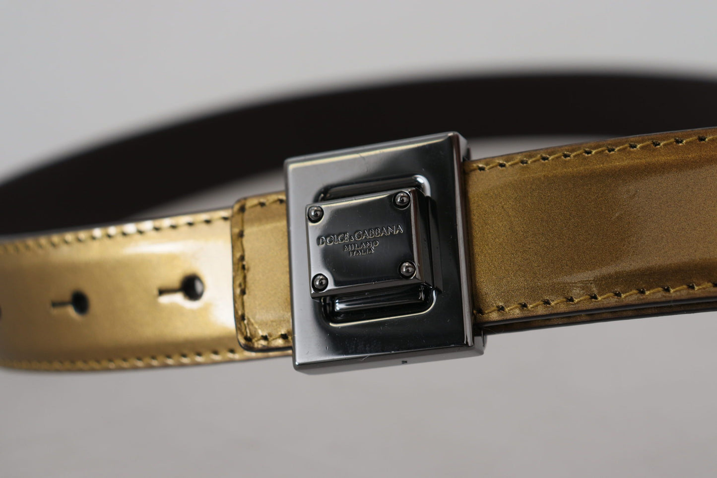Ceinture en cuir à boucle carrée dorée Dolce & Gabbana