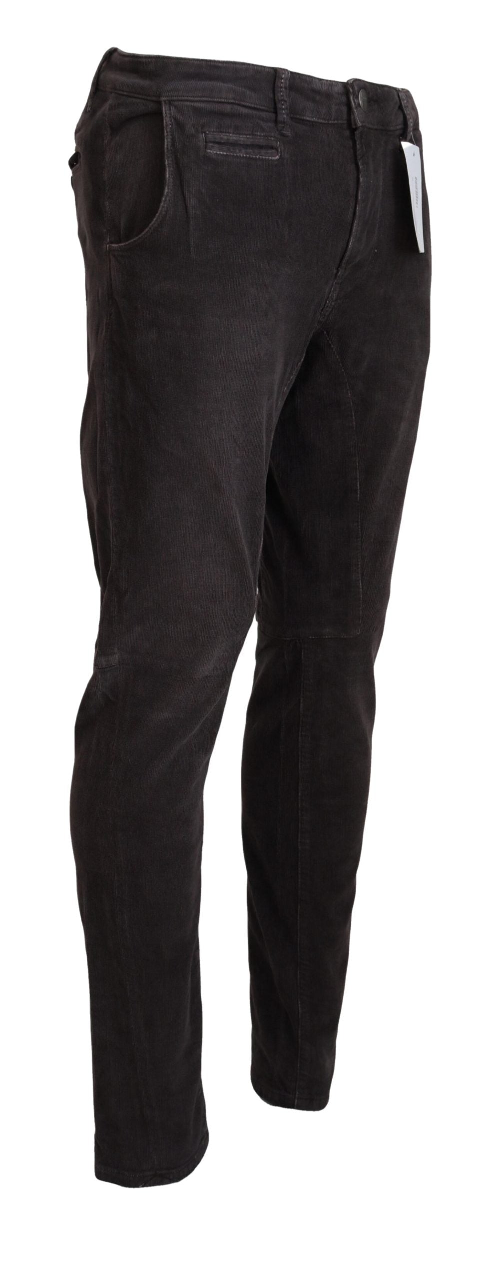 Huit pantalons élégants en velours côtelé marron