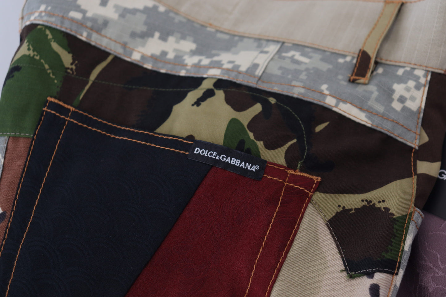 Jean Dolce & Gabbana en denim patchwork riche en soie mélangée