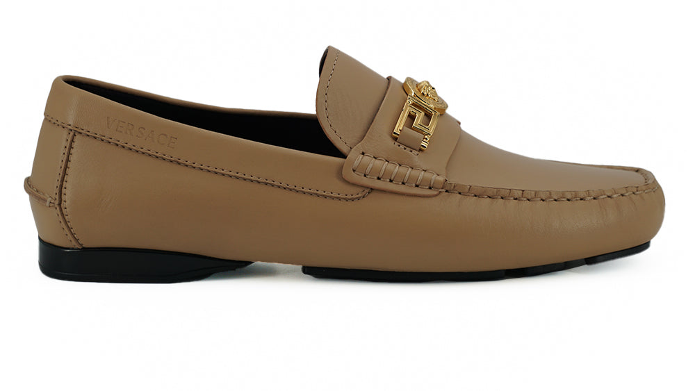 Mocassins Versace en cuir doré Medusa Exquisite
