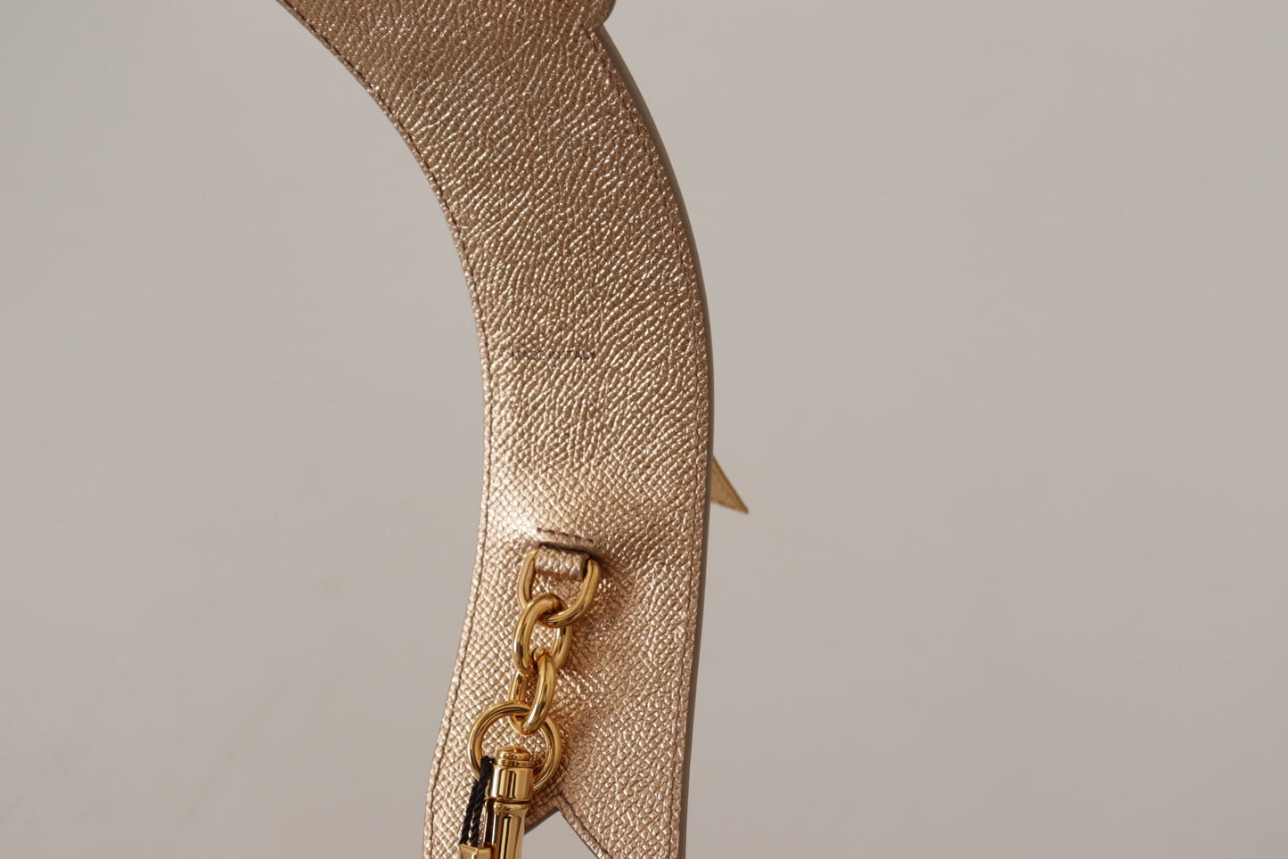 Dolce & Gabbana Élégante bandoulière en cuir doré