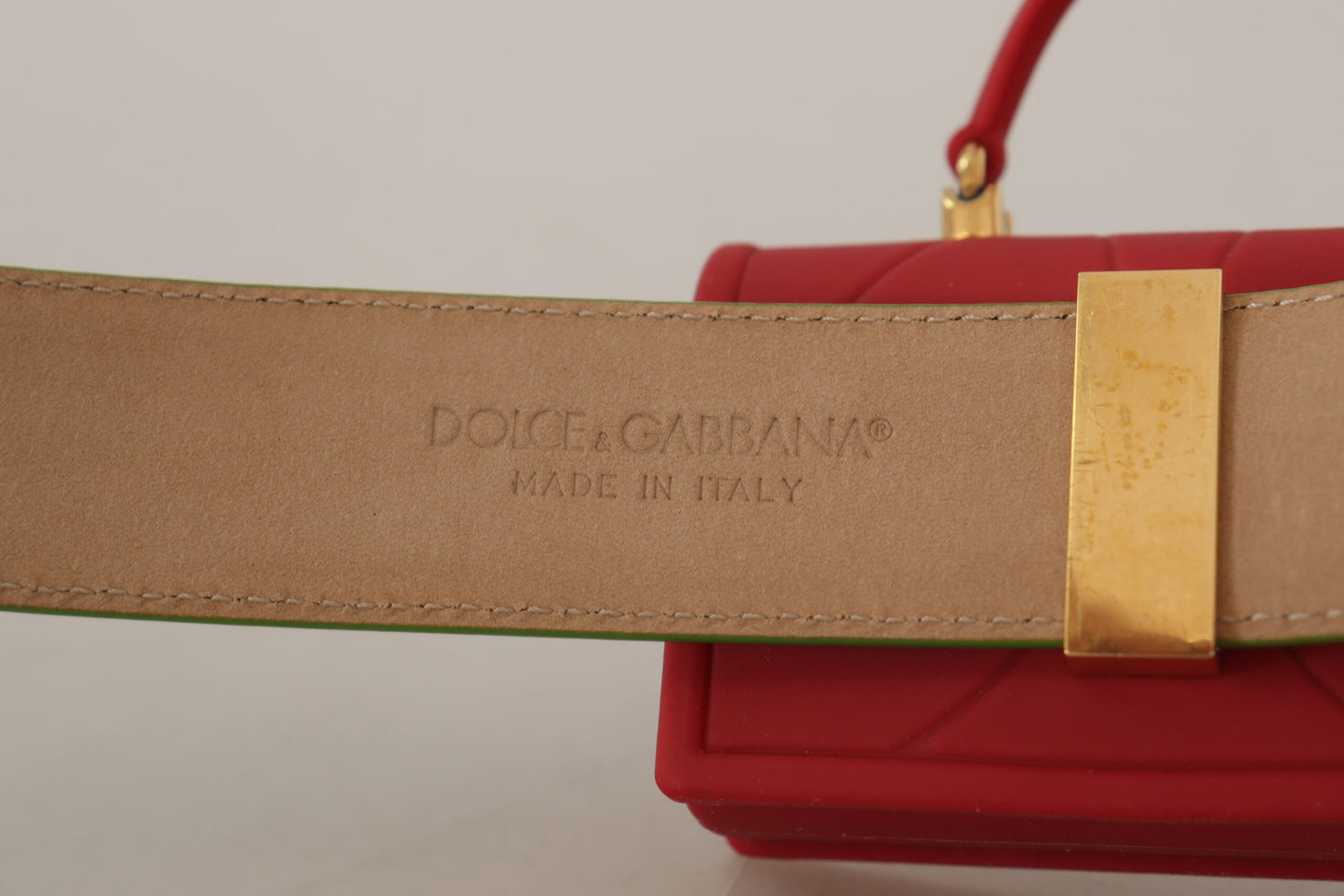 Ceinture élégante en cuir Dolce & Gabbana avec accessoire mini sac