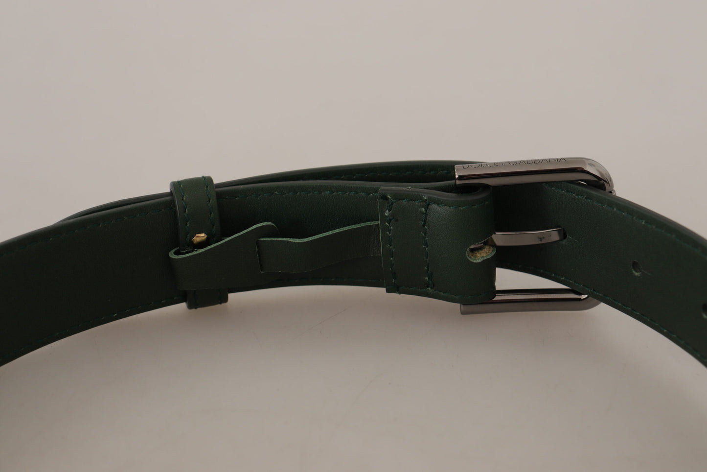 Ceinture élégante en cuir vert foncé Dolce & Gabbana avec boucle à logo