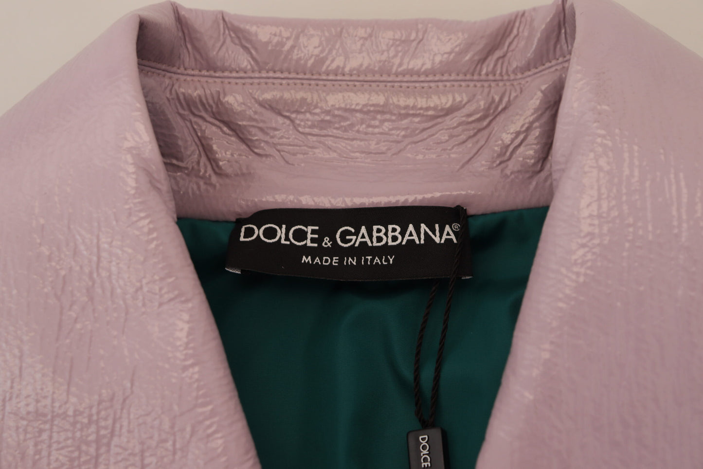 Veste courte violette chic Dolce & Gabbana : une déclaration de style