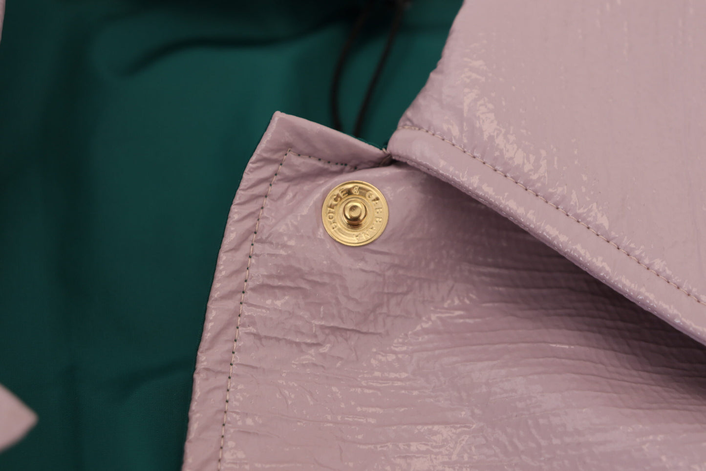 Veste courte violette chic Dolce & Gabbana : une déclaration de style