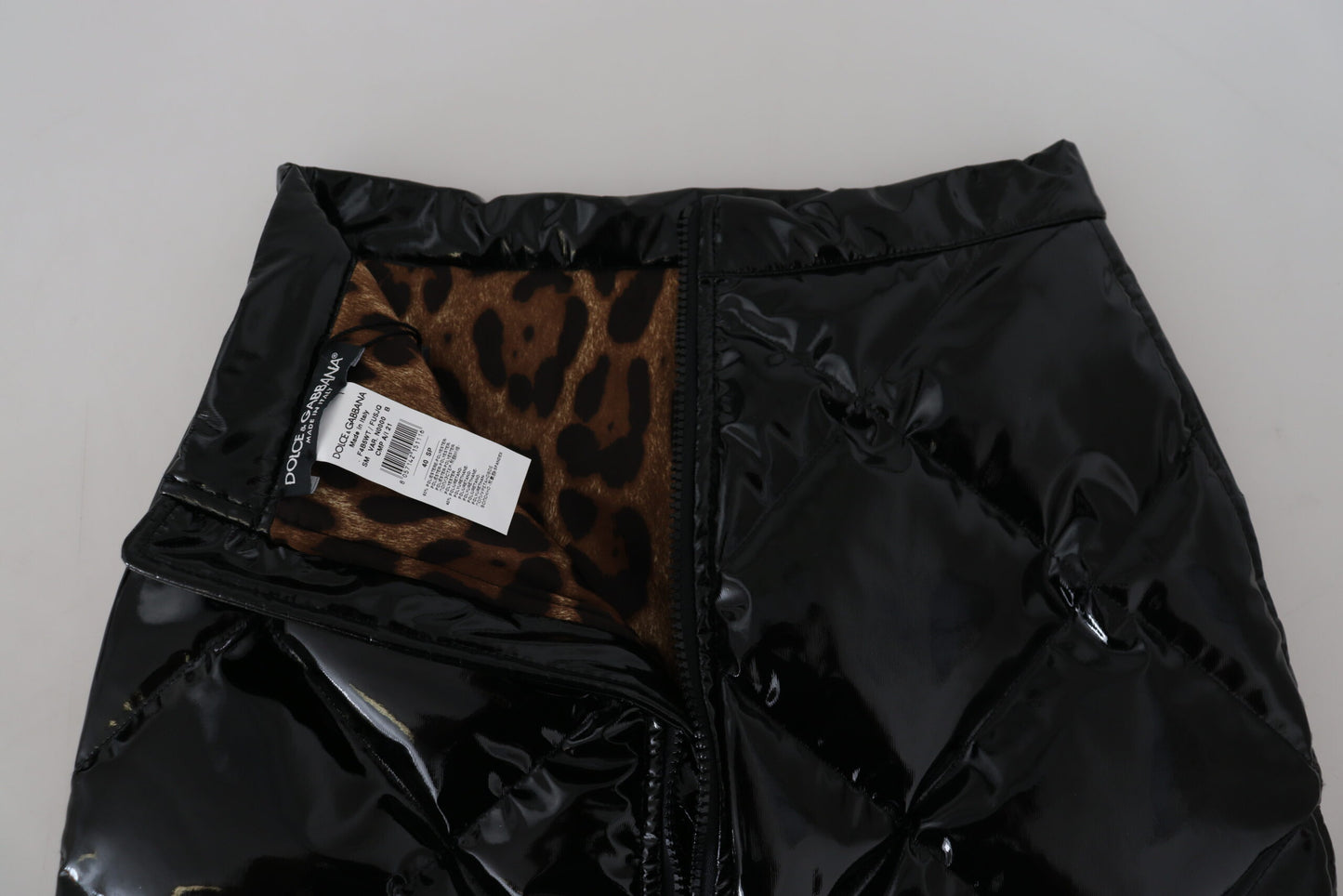 Mini-jupe taille haute élégante Dolce & Gabbana en noir brillant