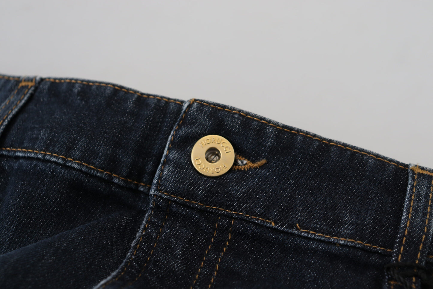 Jupe en jean bleu foncé taille moyenne chic Fiorucci
