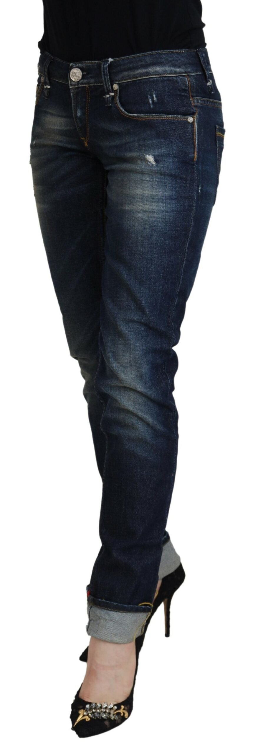 Huit pantalons en denim taille basse élégants et slim
