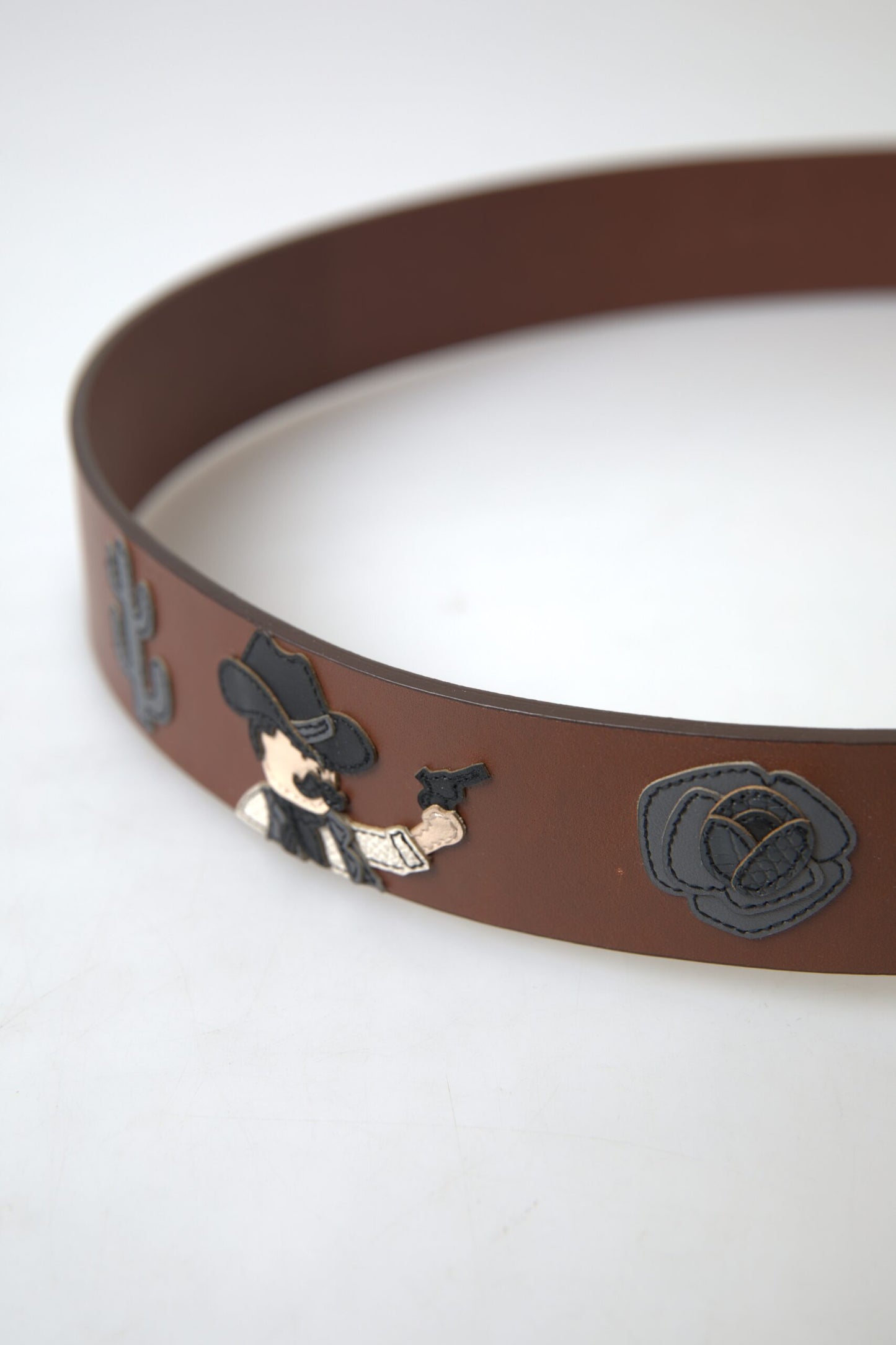 Ceinture élégante en cuir Dolce & Gabbana avec boucle en métal