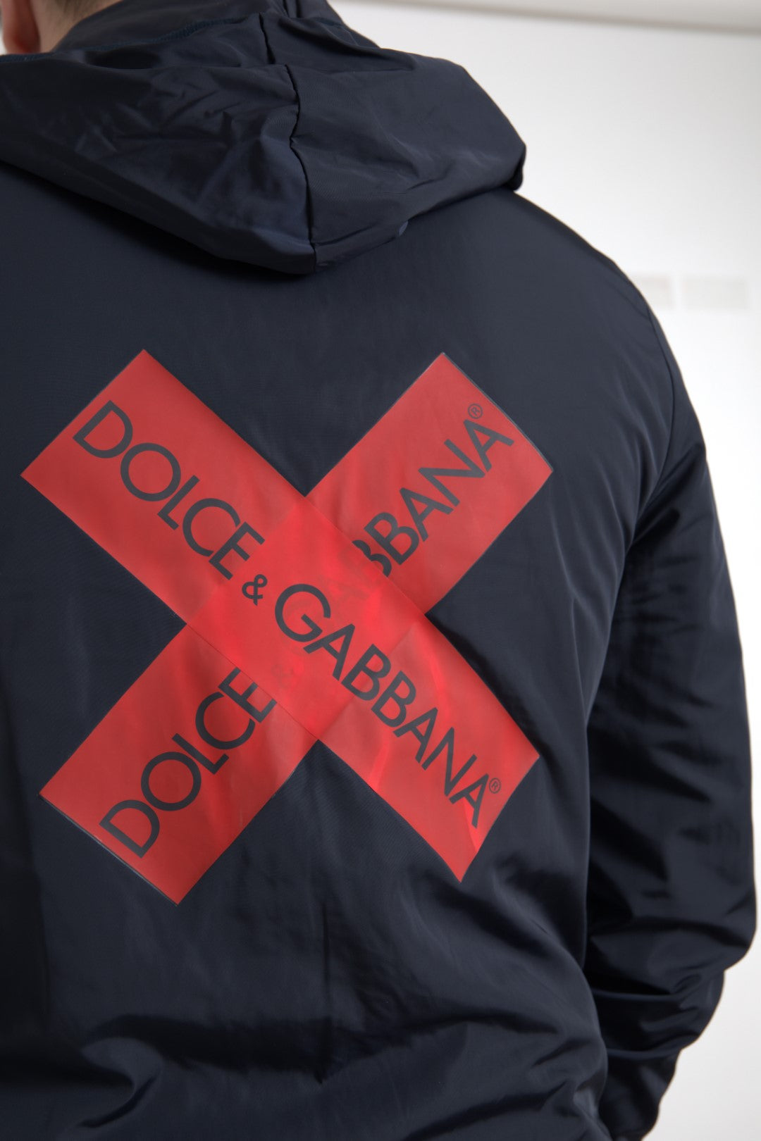 Sweat-shirt à capuche bleu élégant Dolce & Gabbana avec fermeture zippée