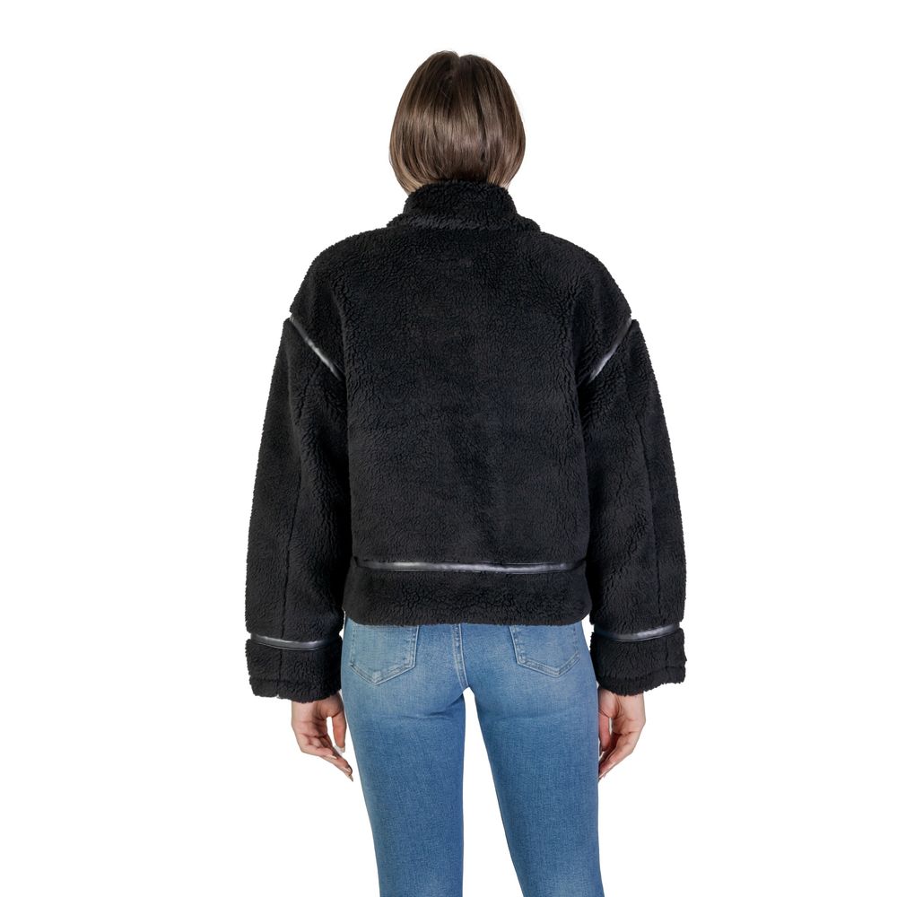 Manteau en polyester noir uniquement