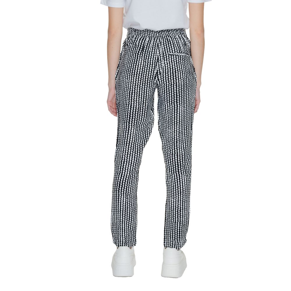 Only Black Viscose Pant by Only