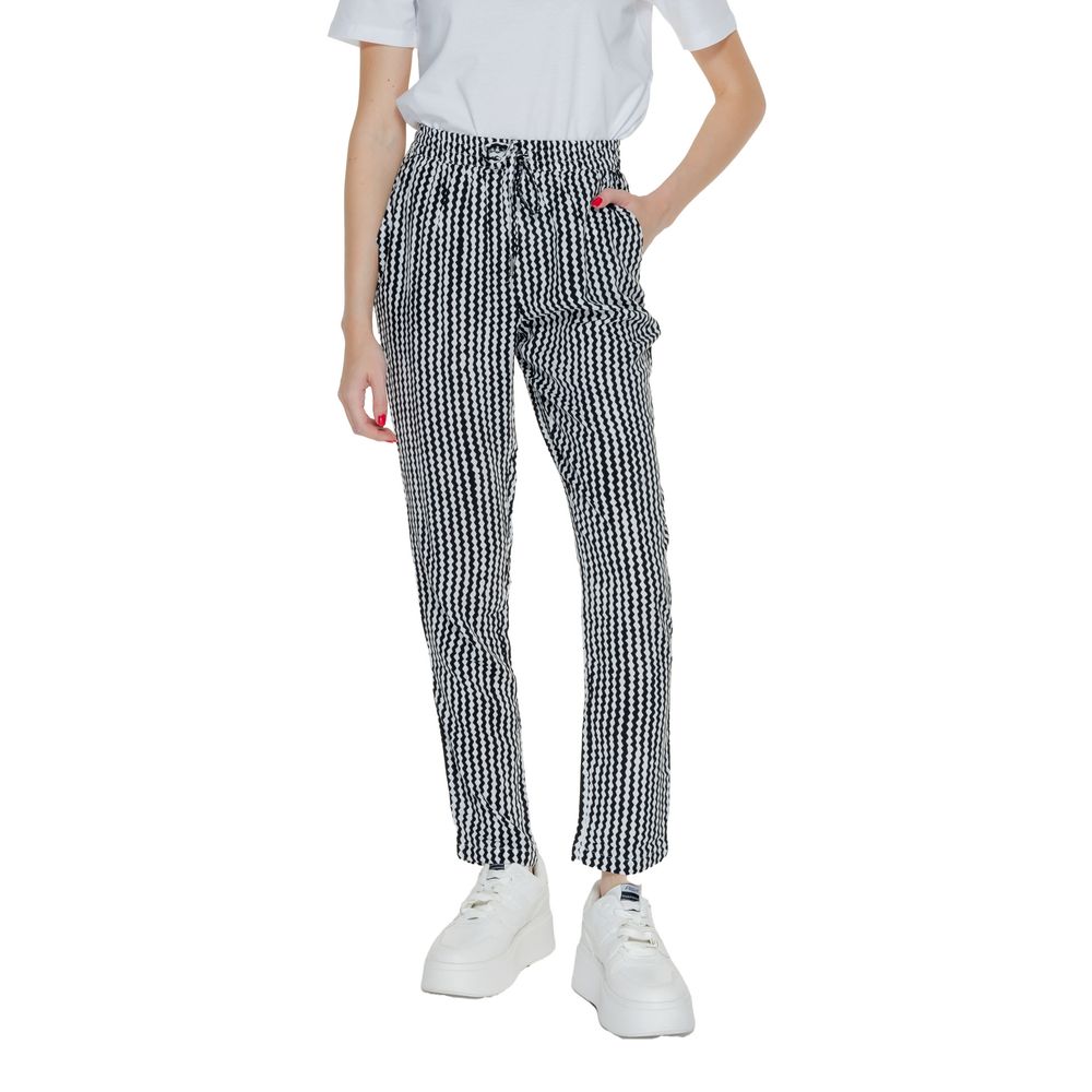 Only Black Viscose Pant by Only