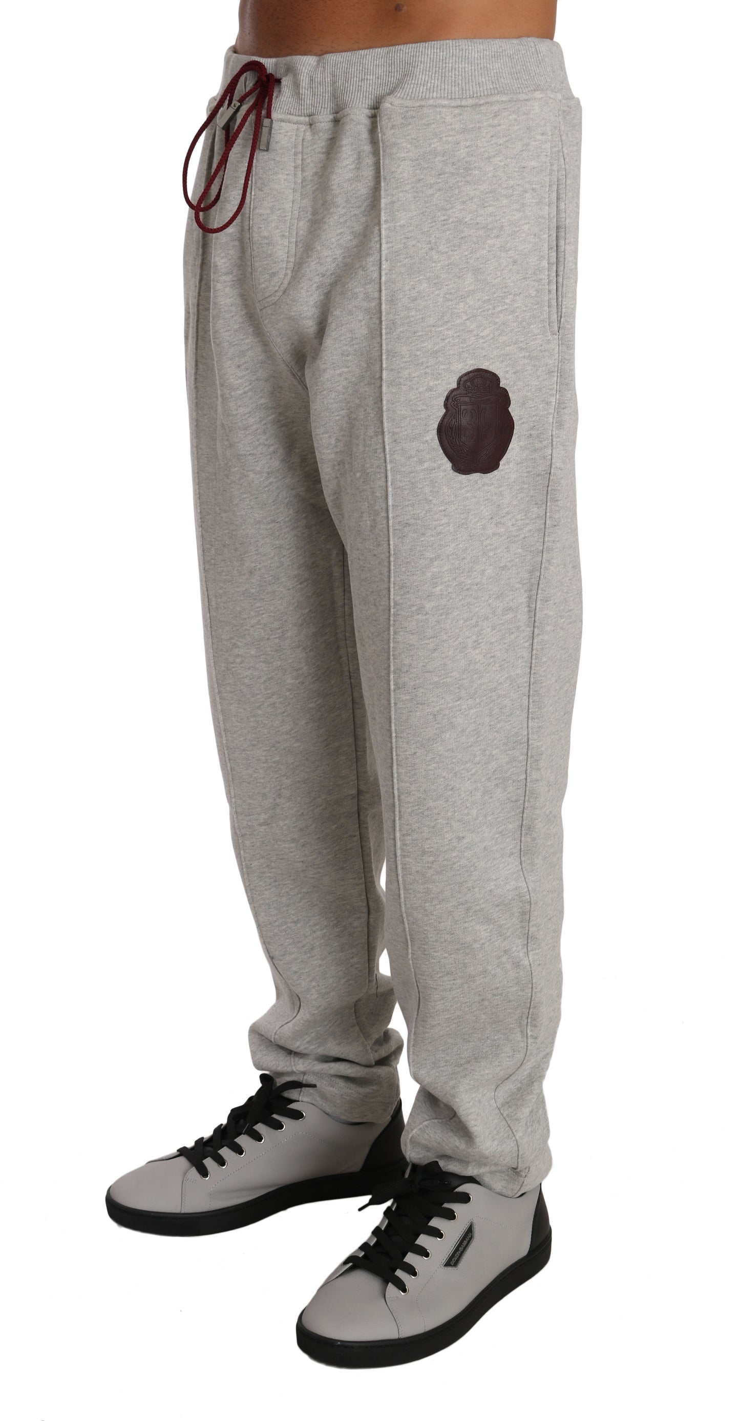 Ensemble sweat-shirt à capuche gris élégant de la couture italienne milliardaire