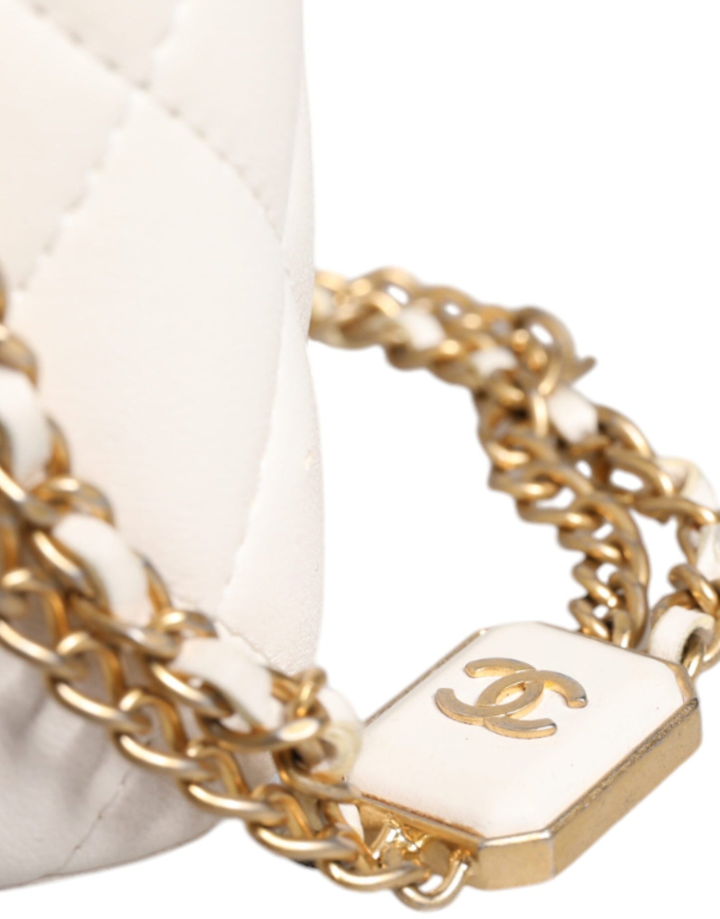 Miroir de courtoisie Chanel en cuir d'agneau matelassé blanc avec chaîne dorée