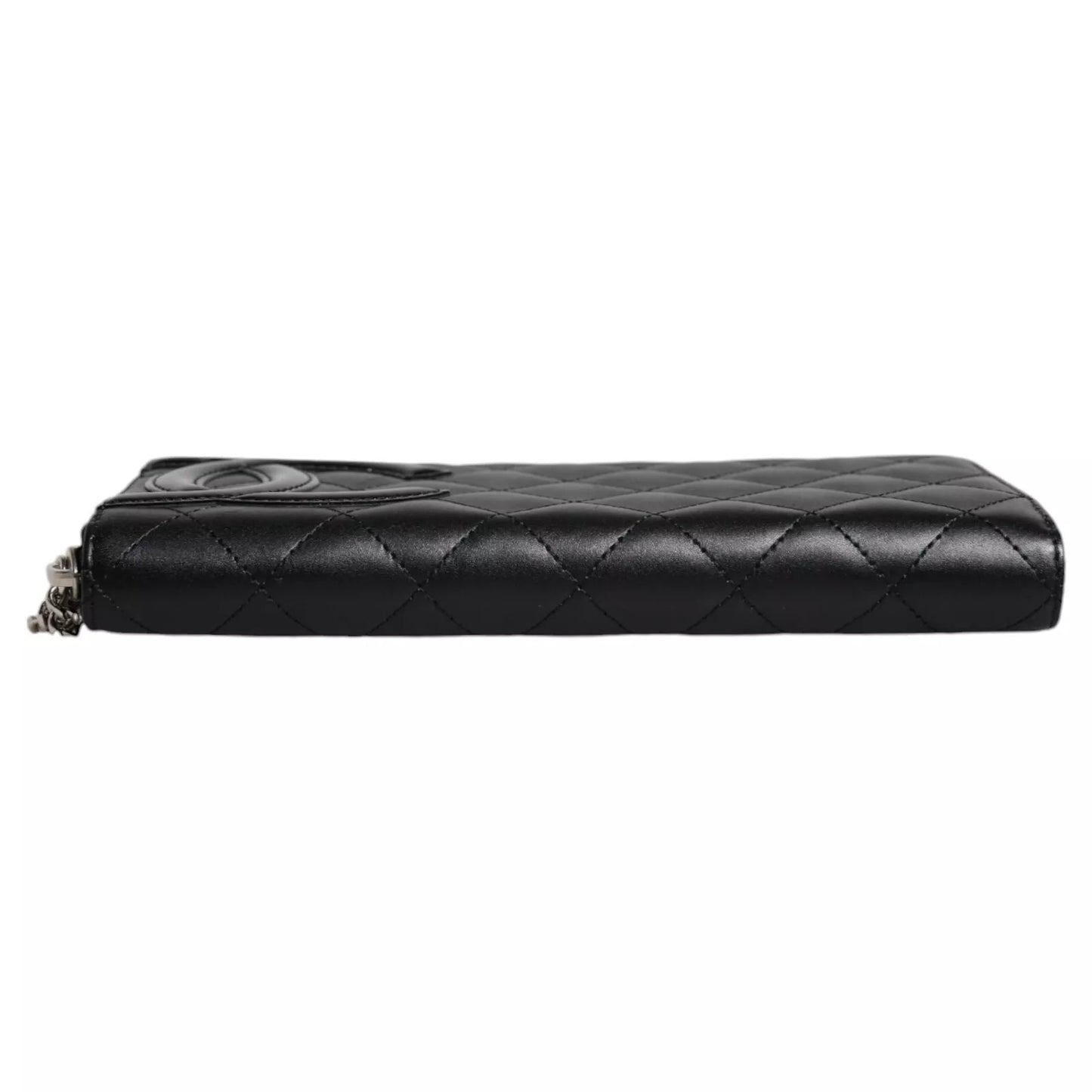 Portefeuille zippé continental Chanel en cuir matelassé noir avec logo CC
