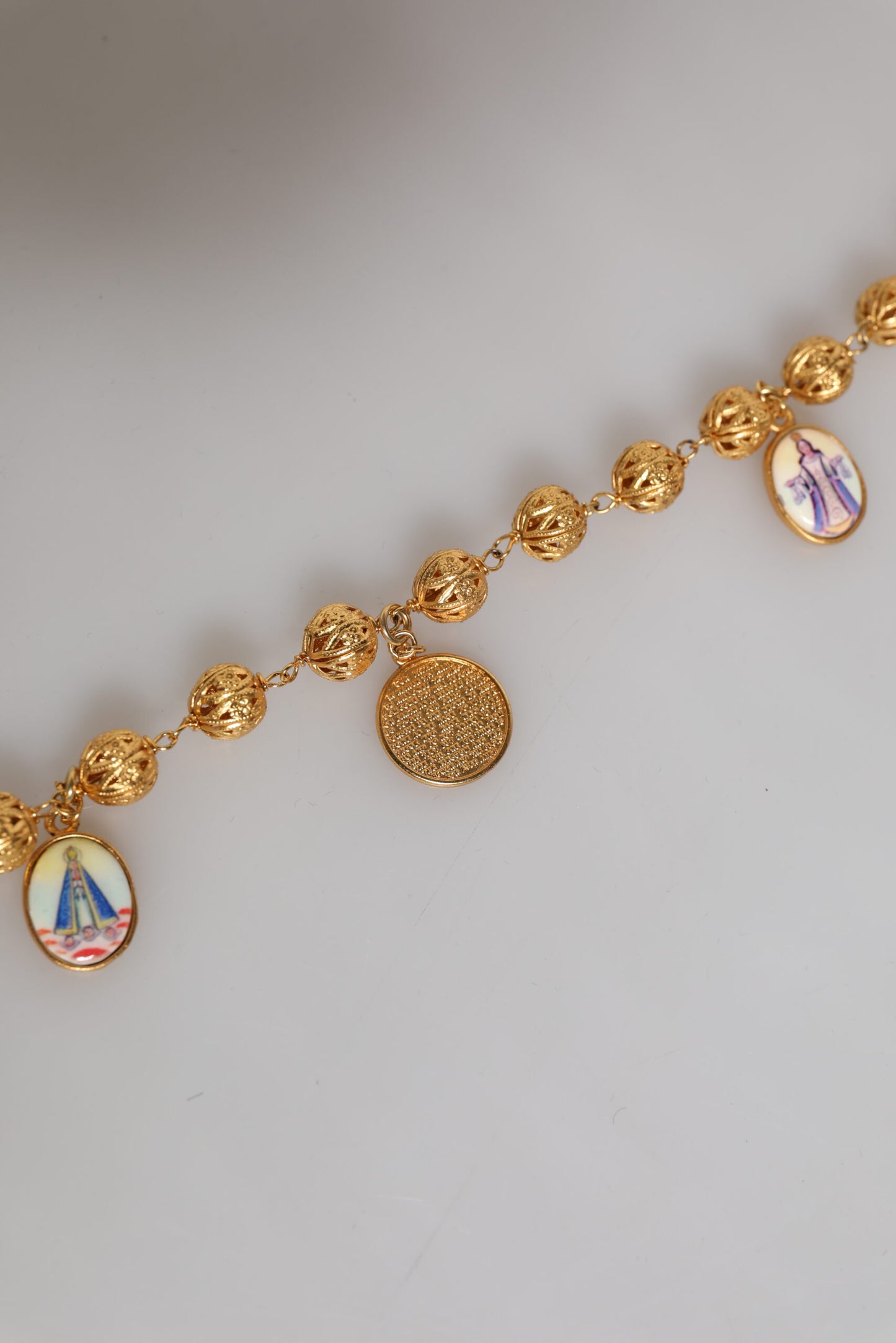 Collier Dolce & Gabbana en laiton doré avec chaîne et perles Sicily
