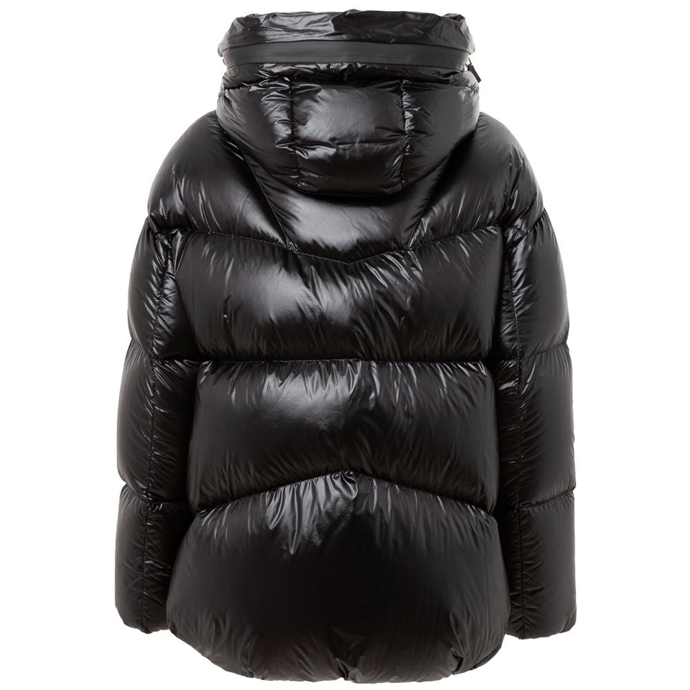 Ajoutez des vestes et des manteaux en polyamide noir