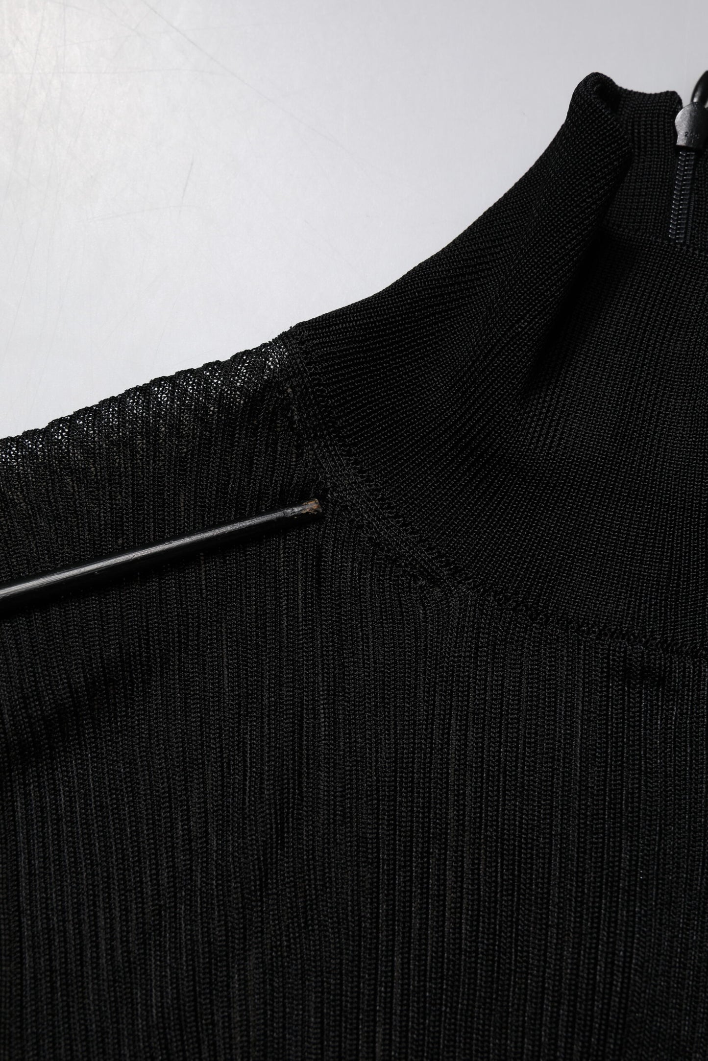 Dolce & Gabbana Haut slim à col roulé et manches longues en tricot noir