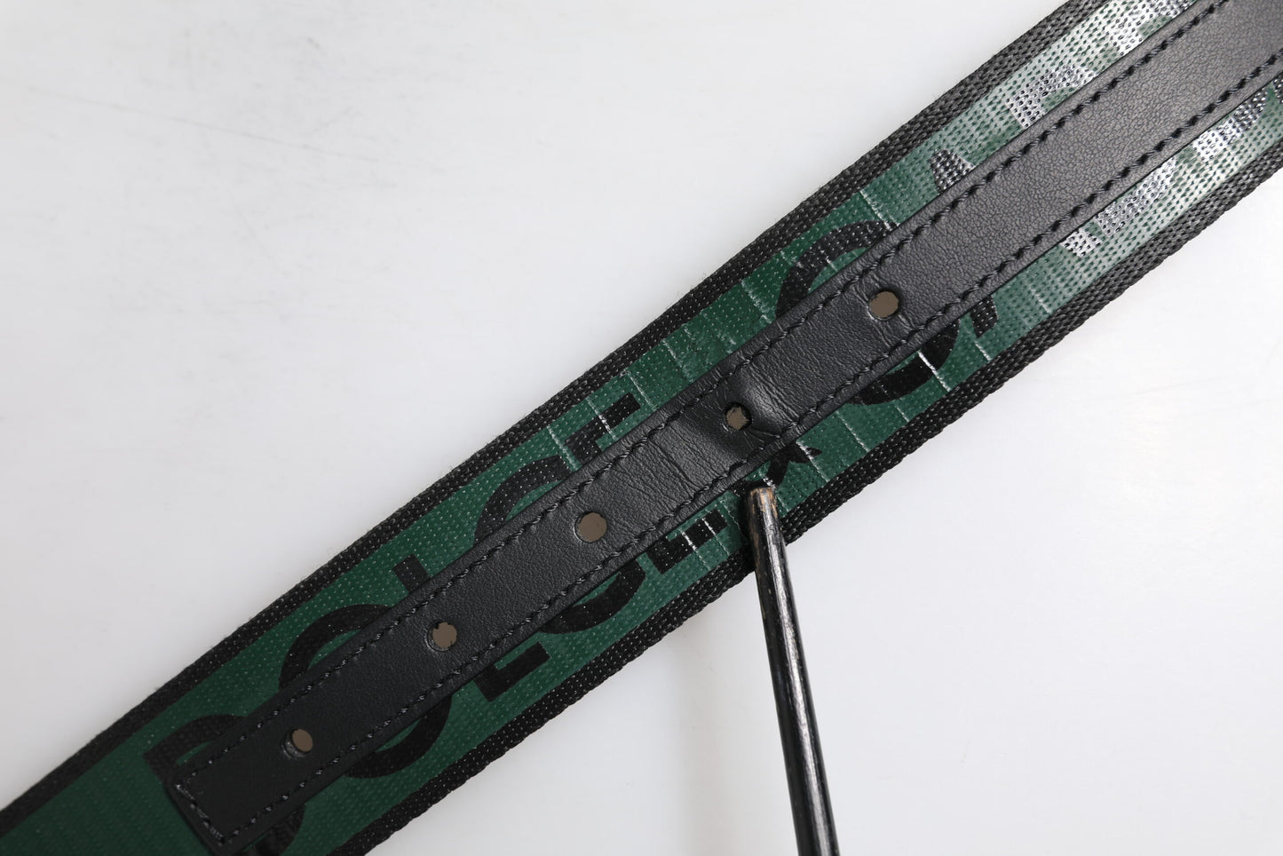 Ceinture classique à boucle en métal Dolce & Gabbana verte et noire avec logo