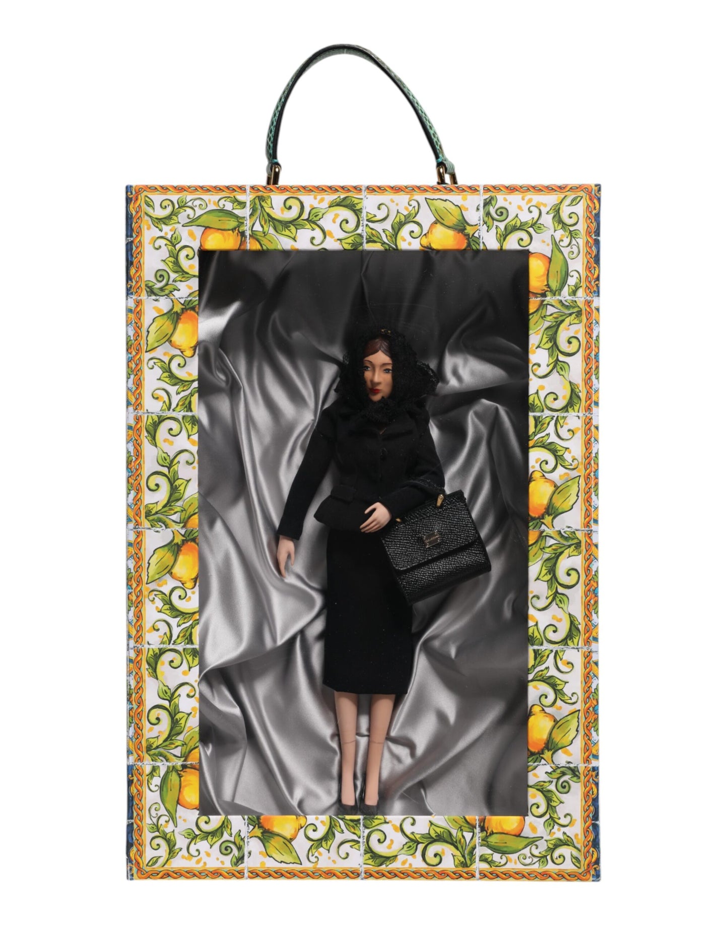 Poupées de mode en porcelaine et céramique Dolce & Gabbana, robe noire