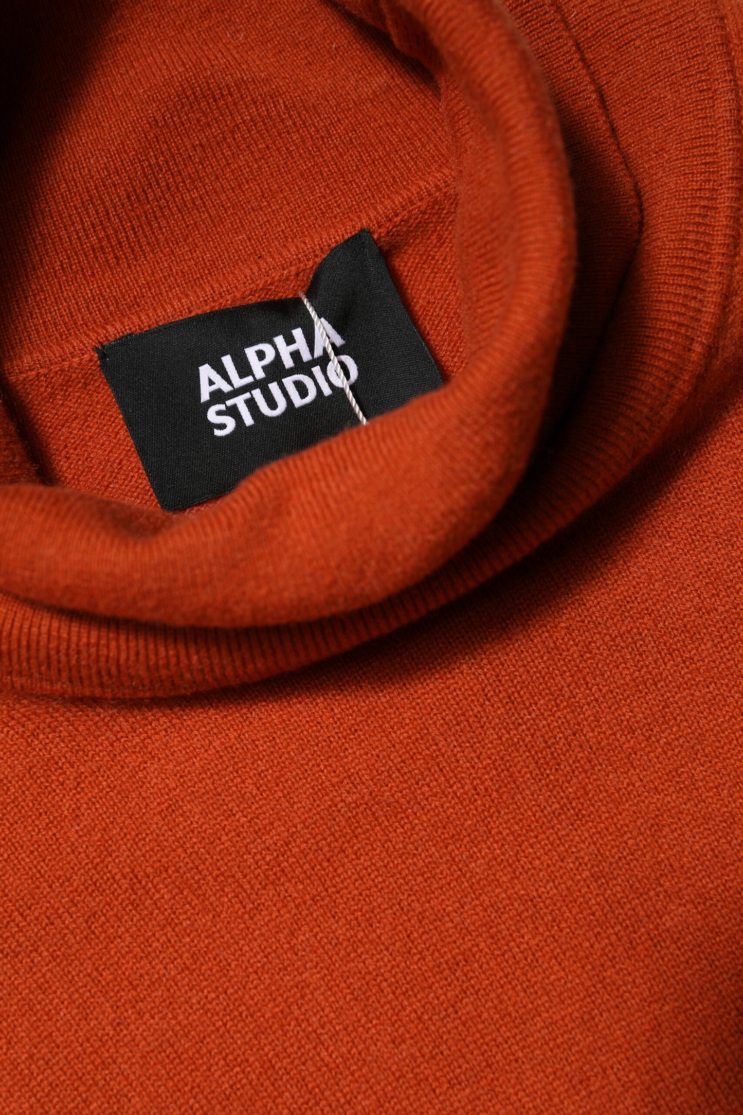 Alpha Studio Dark Orange Long Sleeves Turtleneck Sweater by Alpha Studio