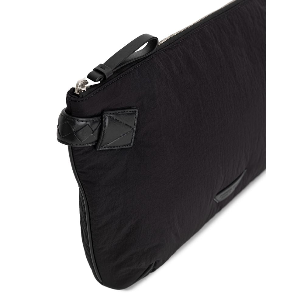 Pochette en nylon noir Bottega Veneta
