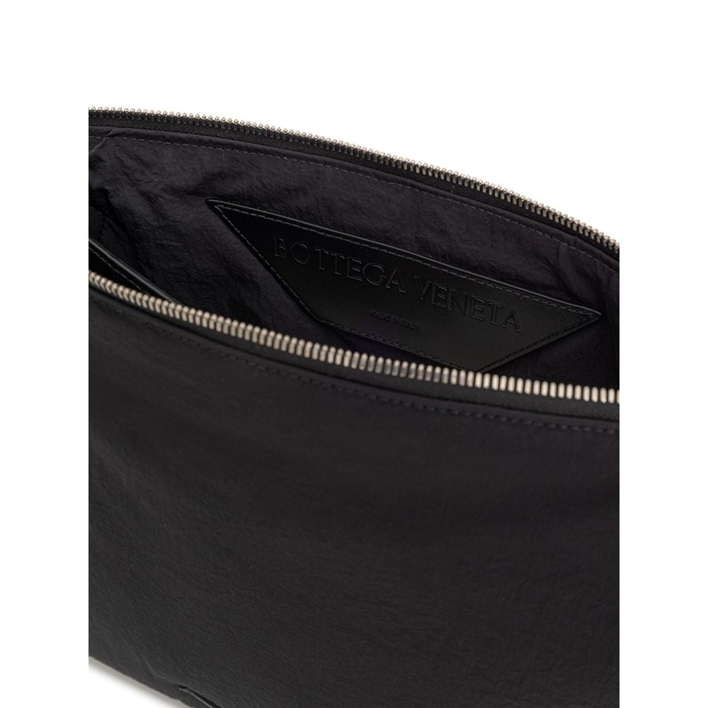 Pochette en nylon noir Bottega Veneta