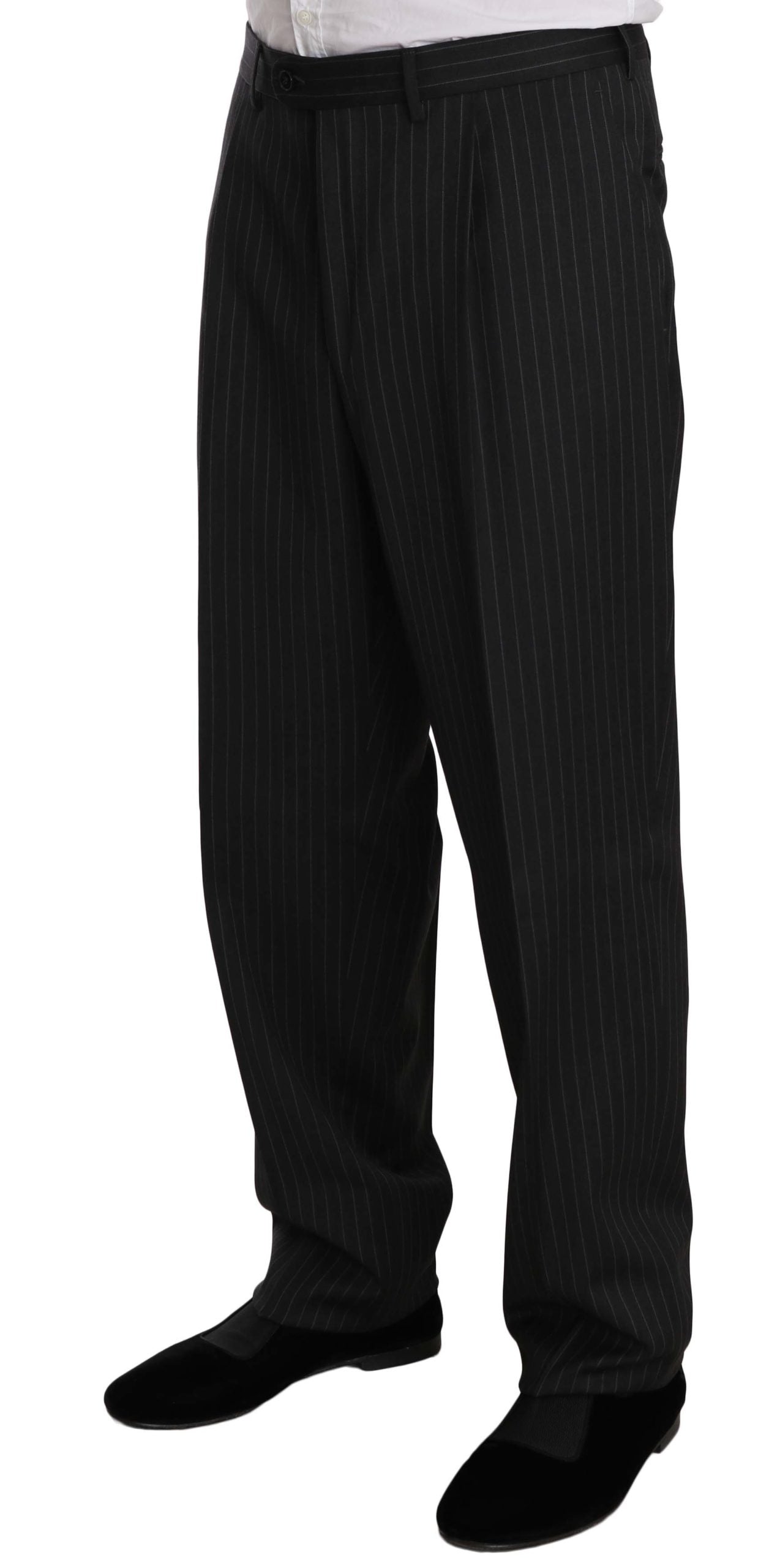 Z ZEGNA Élégant costume en laine à rayures noires