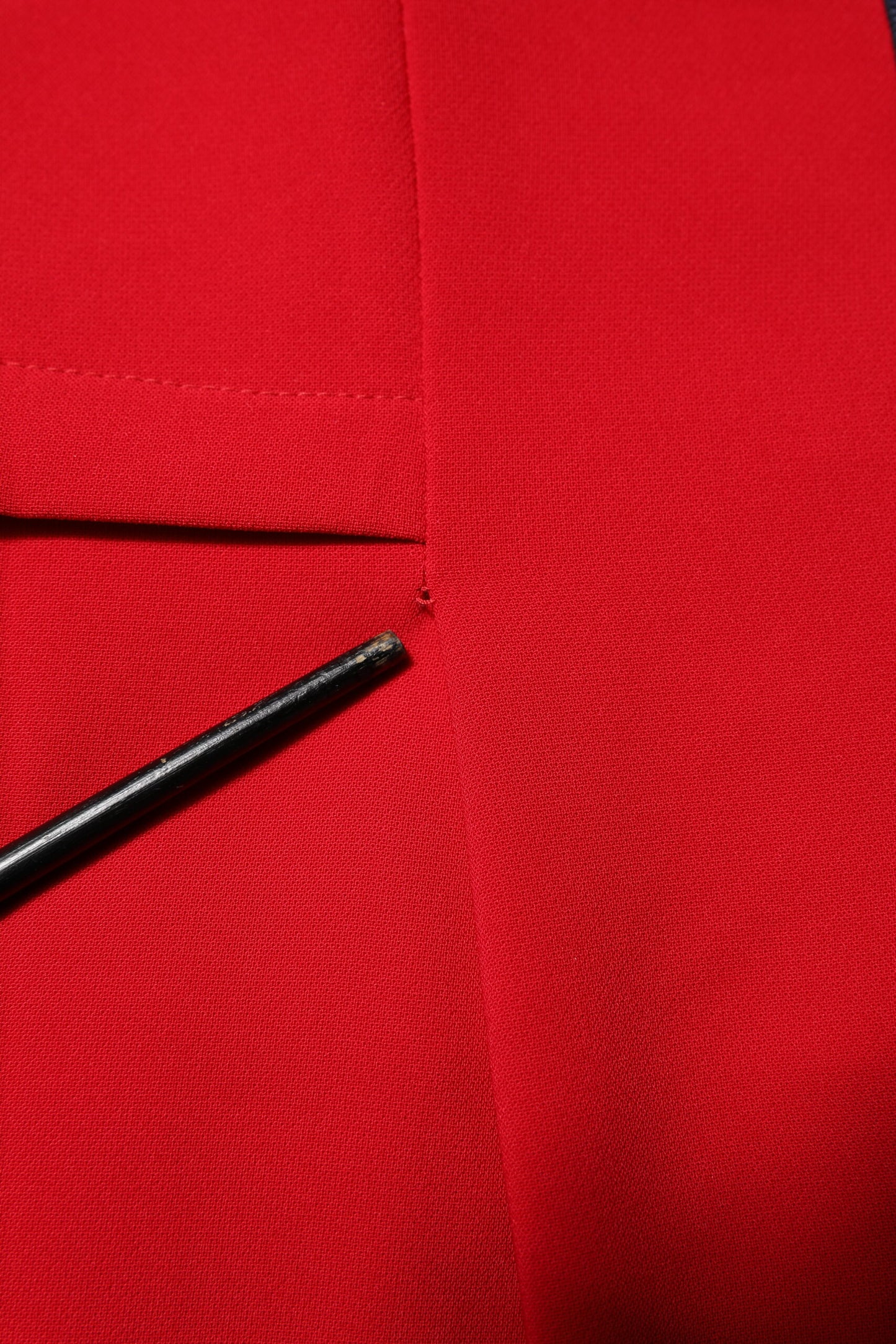 Robe fourreau rouge à manches longues au-dessus du genou Armani Exchange