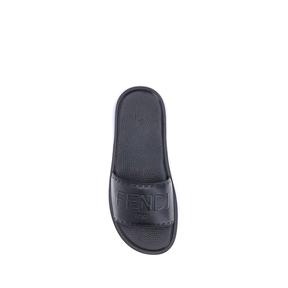 Sandales Fendi avec logo