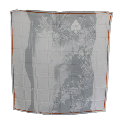 Foulard en soie à imprimé floral élégant de style national