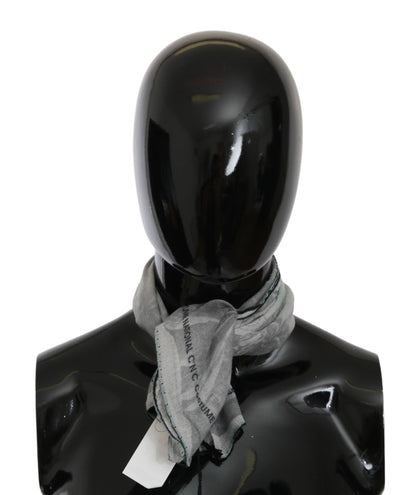 Foulard en soie gris élégant pour femme
