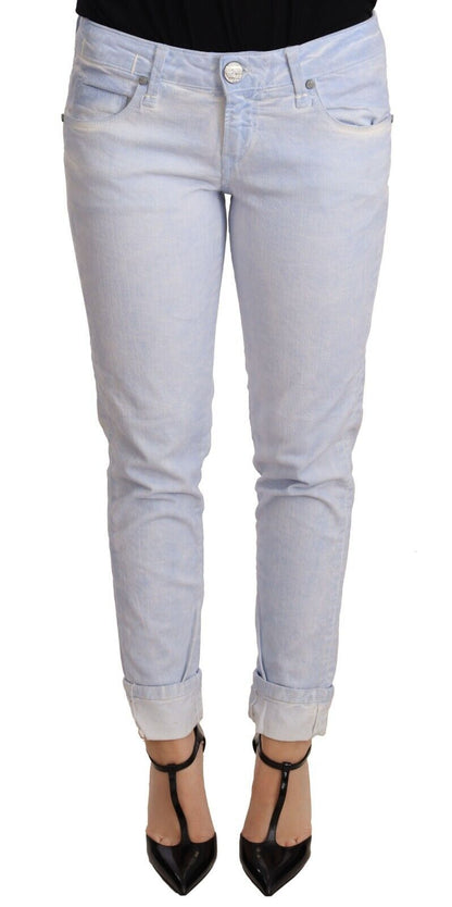 Huit jeans push-up en coton bleu clair