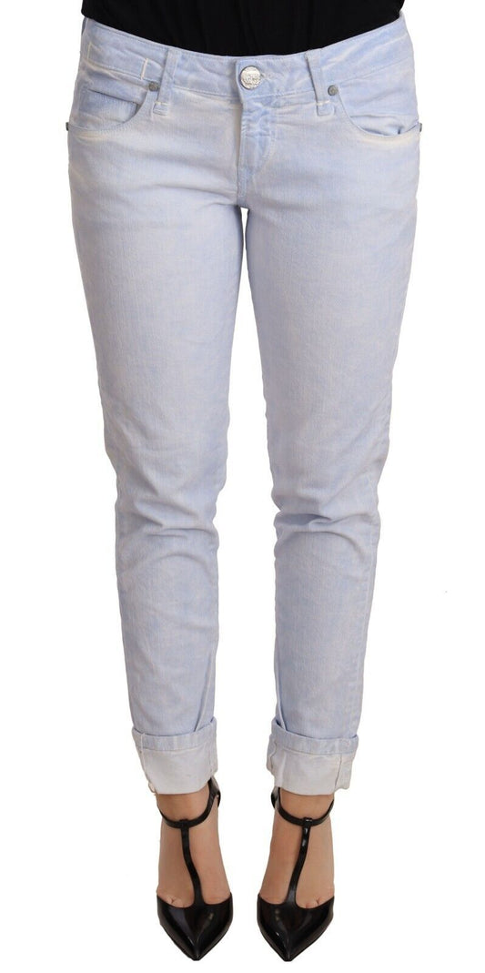 Huit jeans push-up en coton bleu clair