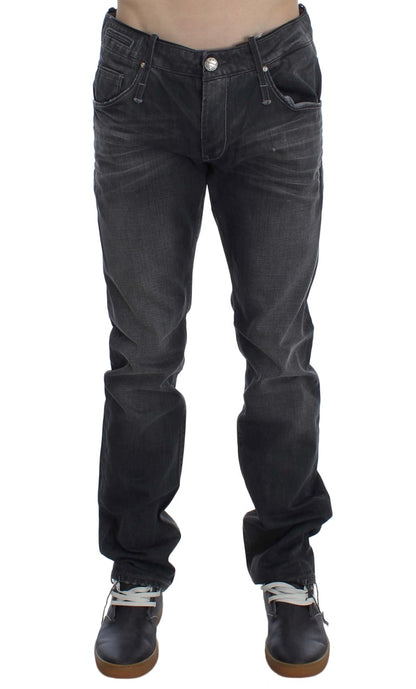 Huit : rehaussez votre style avec un jean gris intemporel