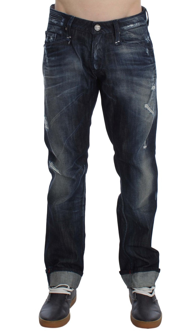Huit jeans bleus élégants coupe droite régulière