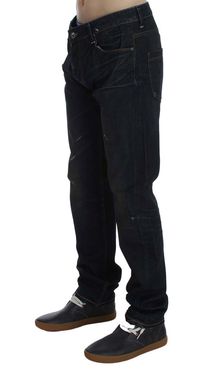 Huit jeans bleu foncé élégants coupe droite
