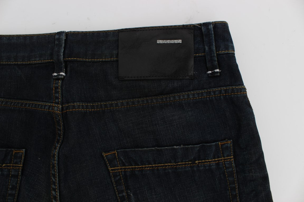 Huit jeans bleu foncé élégants coupe droite