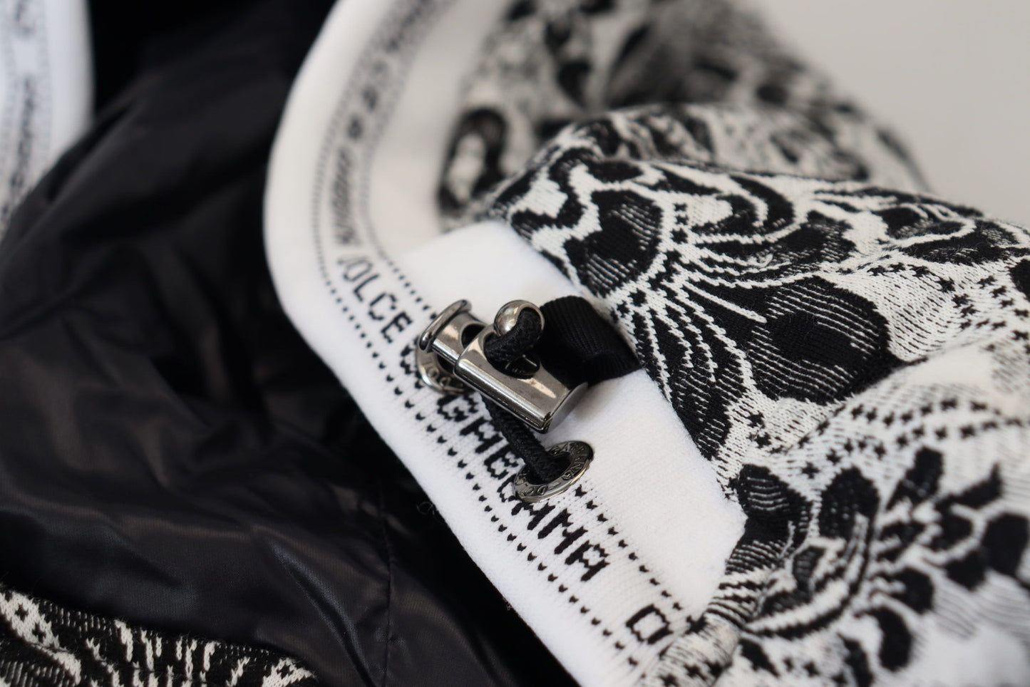 Dolce &amp; Gabbana Élégant chapeau enveloppant en coton à fleurs