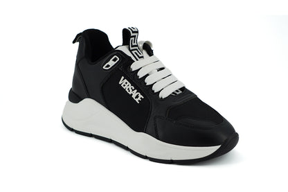 Baskets élégantes en cuir monochrome Versace
