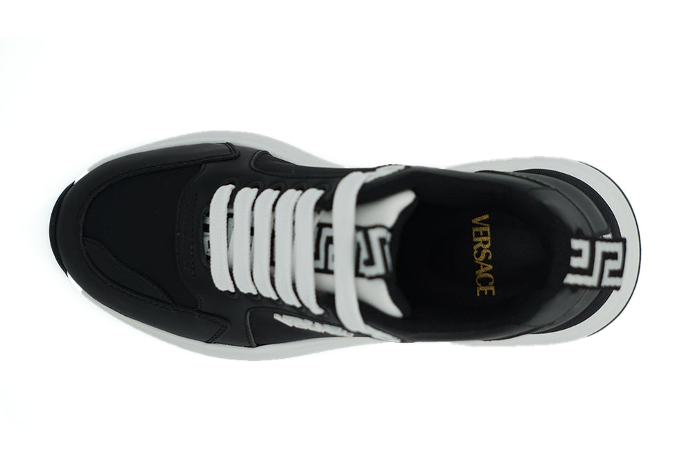 Baskets élégantes en cuir monochrome Versace