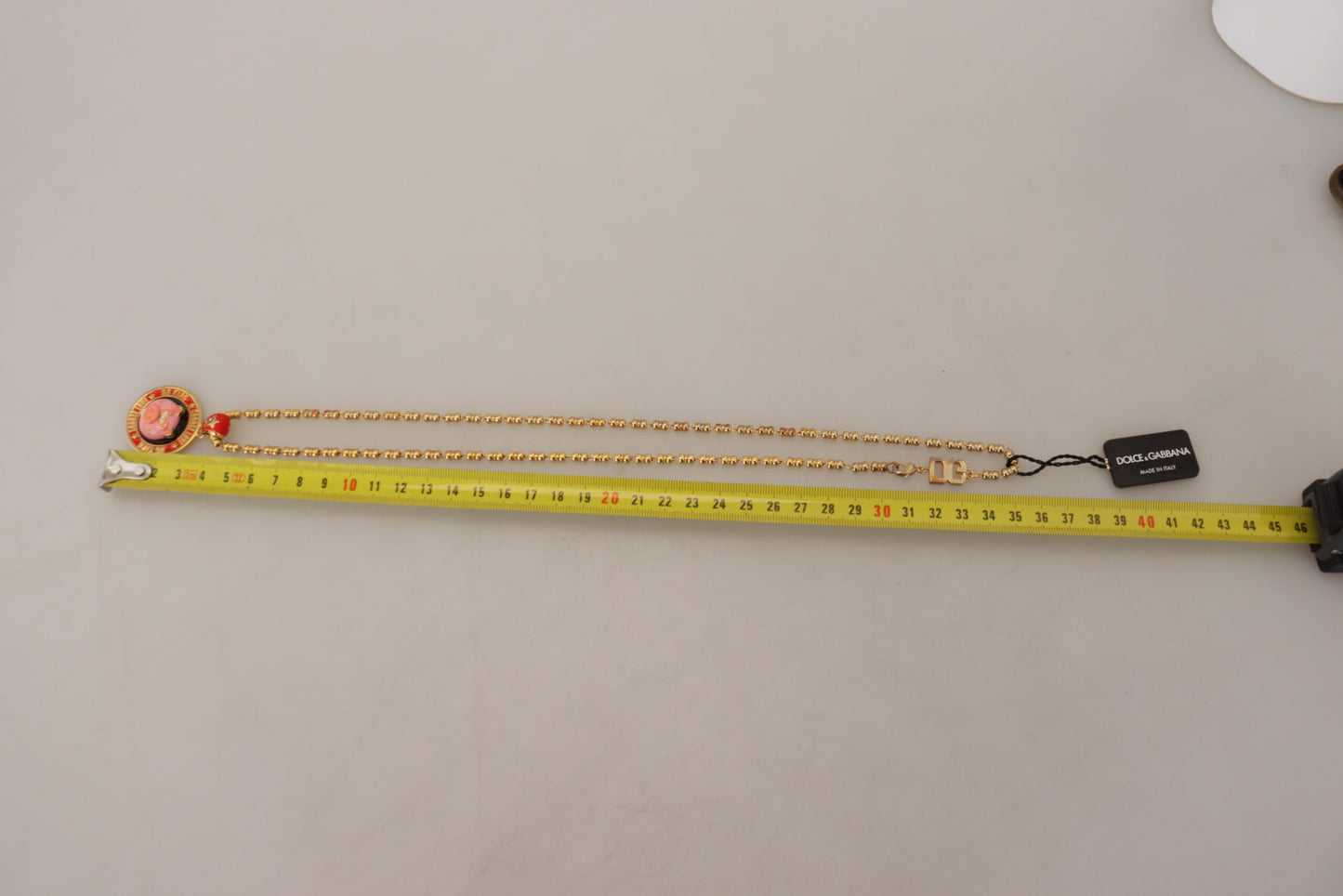 Collier chaîne à breloques en or élégant Dolce &amp; Gabbana