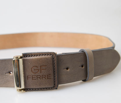 Ceinture élégante en cuir GF Ferre avec boucle gravée