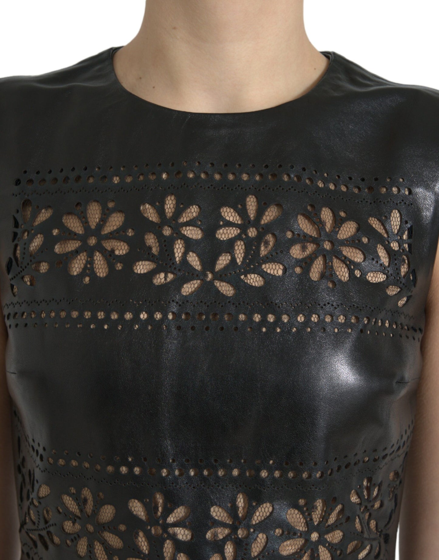 Robe courte trapèze noire élégante Valentino