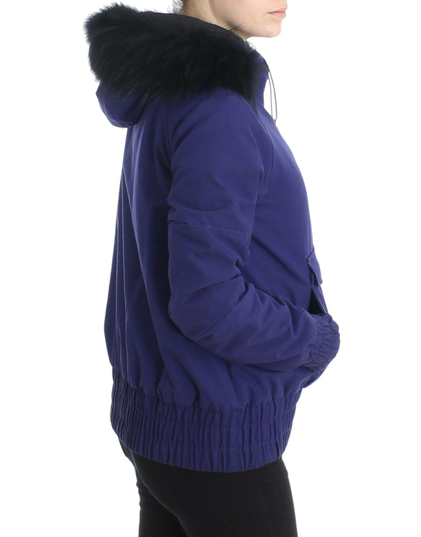 Veste K-Way bleue chic GF Ferre avec accent en fausse fourrure